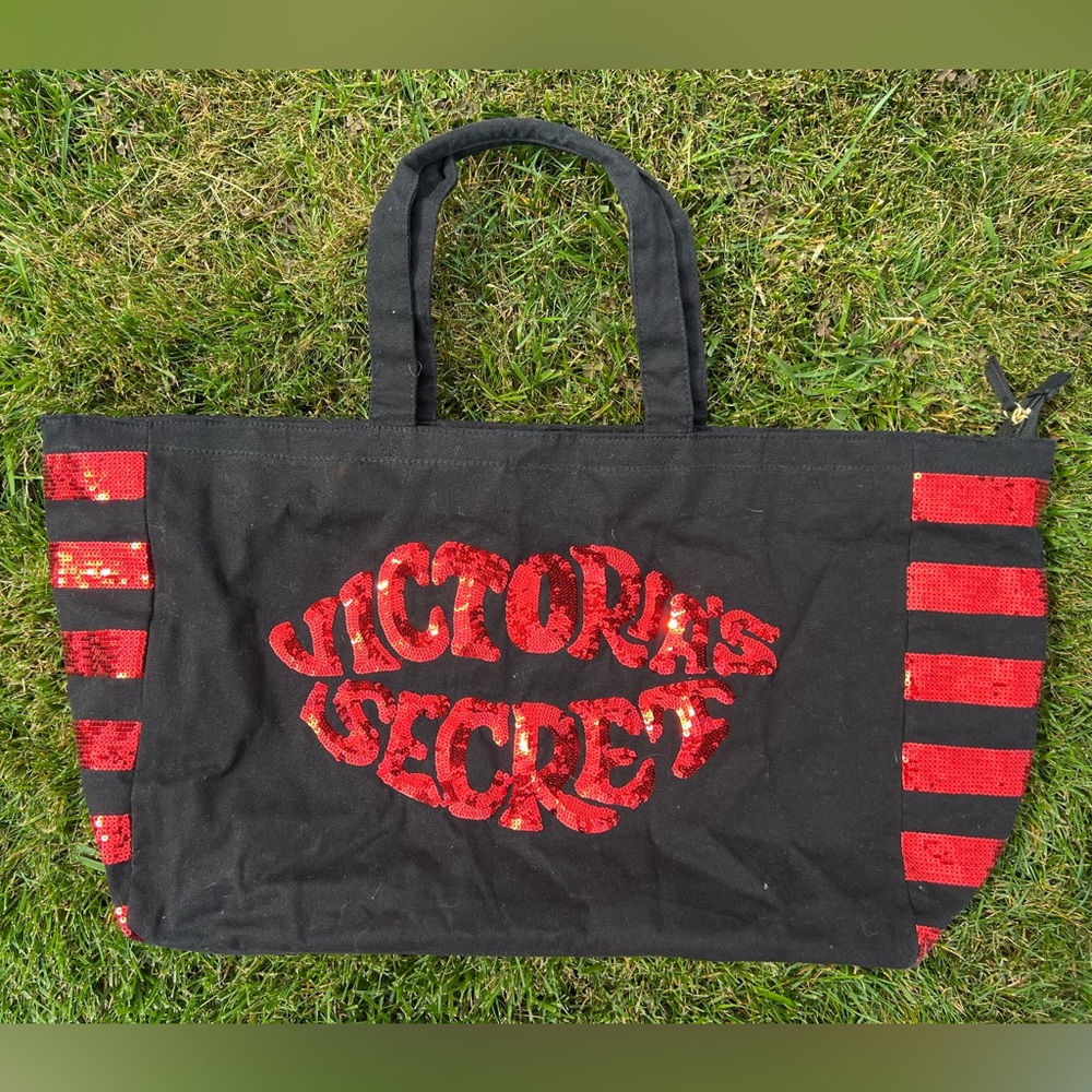 Victoria Secret Tote Bag!!❤️❤️